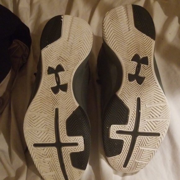 UA shoes - Picture 4 of 4